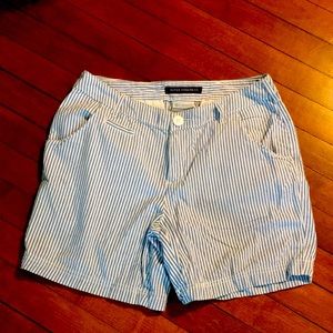 Columbia PFG cotton striped shorts. Size 4